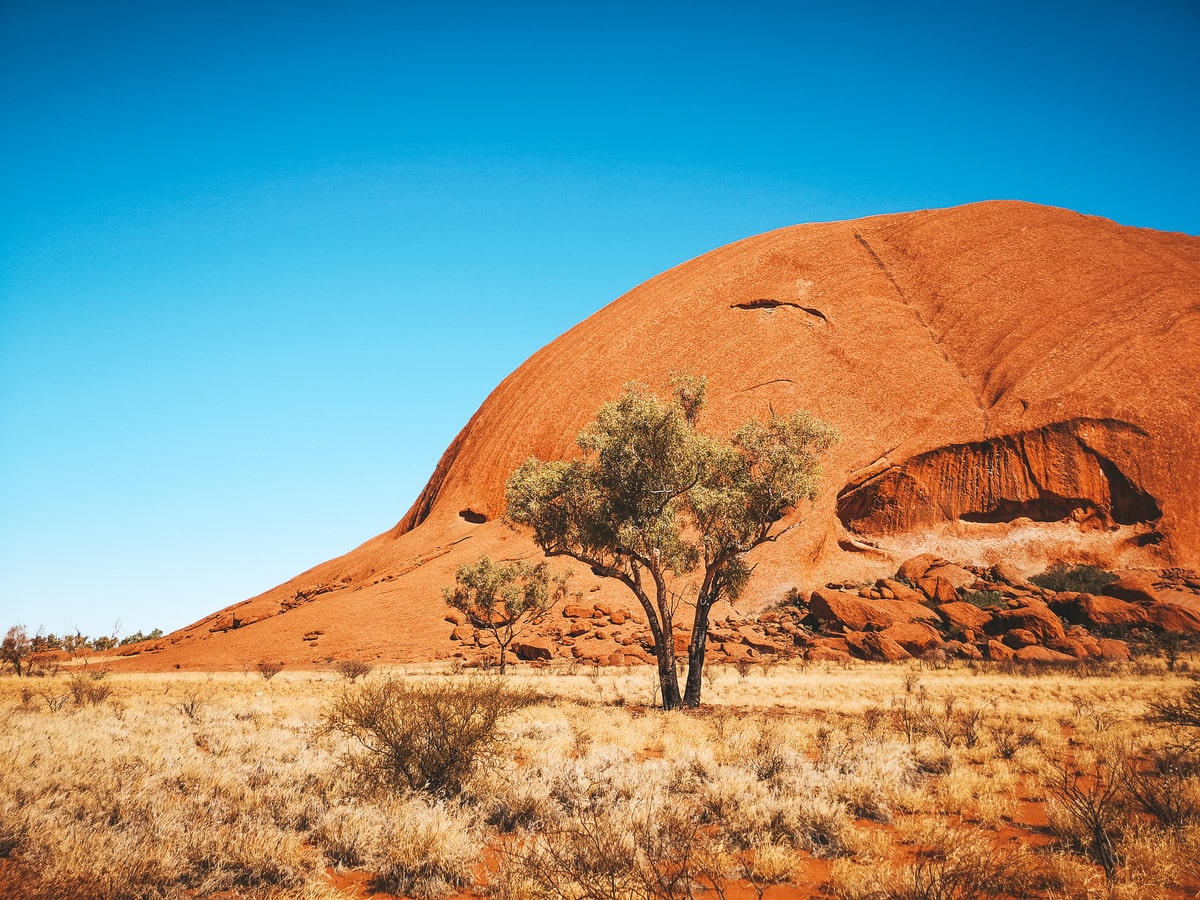 Rocher Uluru en Australie dans notre article Que voir en Australie et visiter : 12 incontournables de mon voyage en Australie #australie #oceanie #voyage