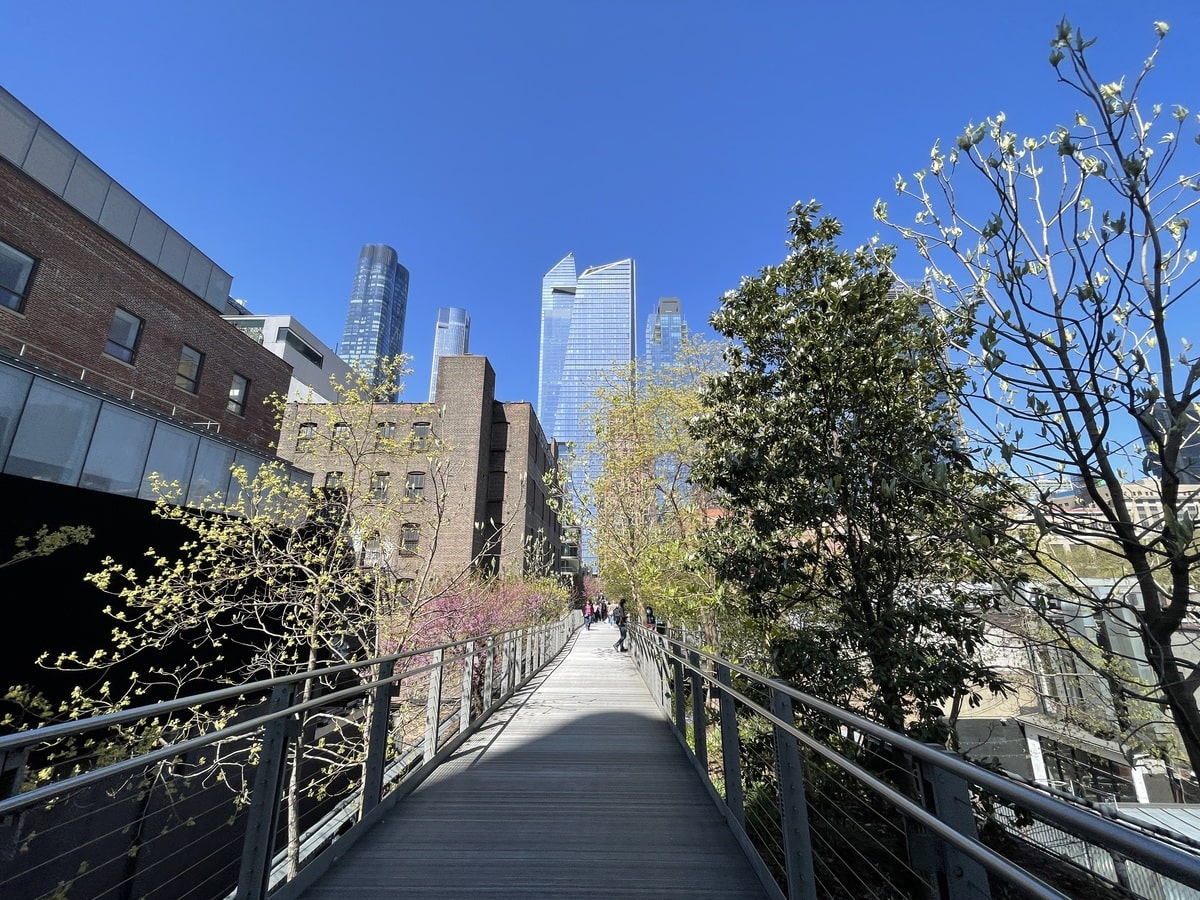 Promenade The High line à New York dans notre article Que faire à New York : 10 nouveautés du nouveau New York à visiter #newyork #nouveaunewyork #voyagenewyork #grossepomme