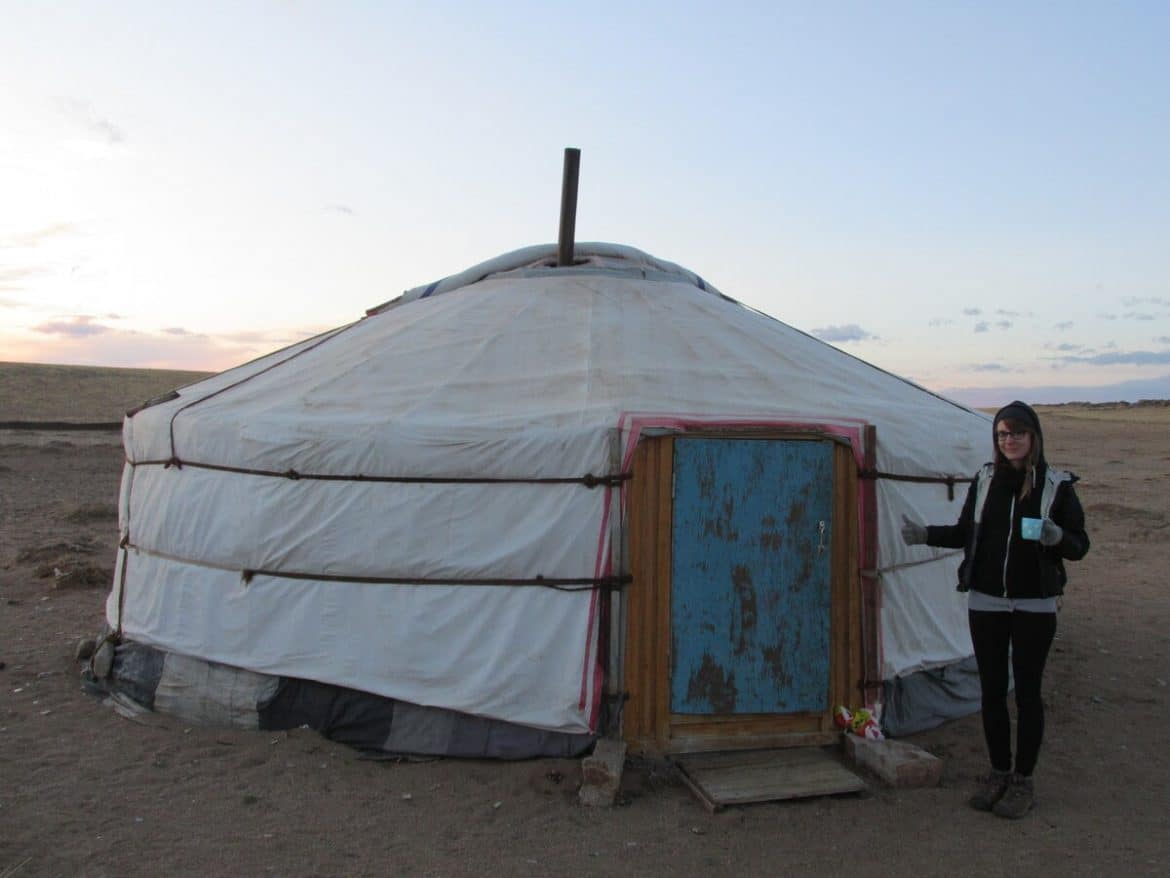 Dormir dans une yourte en Mongolie dans notre article Voyage en Mongolie : que faire et que visiter en Mongolie en 3 semaines #mongolie #asie #visiterlamongolie #voyage
