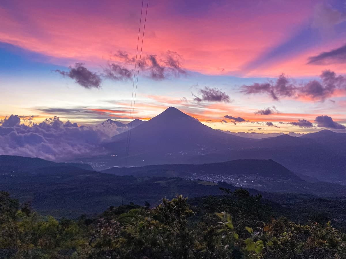 Vue depuis le volcan Pacaya dans notre article Visiter Antigua au Guatemala : que voir et que faire à Antigua et ses alentours #antigua #guatemala #visiterantigua #voyage #quoifaireantigua