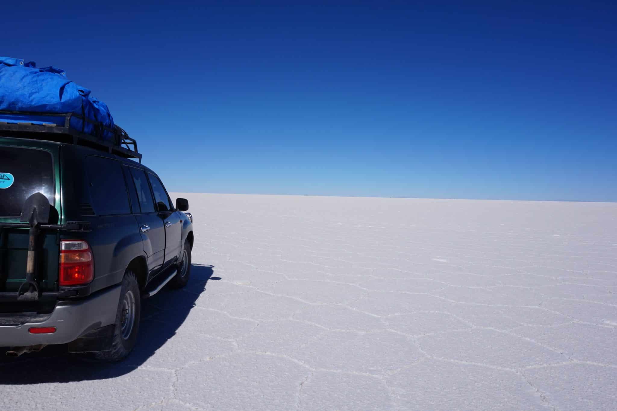 Excursion dans le désert Uyuni en Bolivie dans notre article Voyage en Bolivie : que voir et que faire en Bolivie en 5 expériences incroyables #Bolivie #Voyage #AmériqueduSud #IncontournablesBolivie #QueVoirBolivie