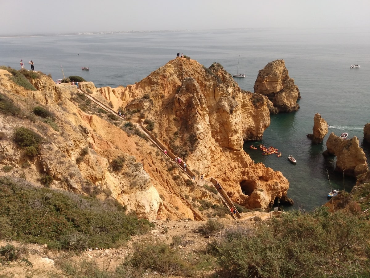 Ponta de Piedade à Lagos en Algarve dans notre article Visiter l’Algarve au Portugal : Que faire en Algarve et voir en 2 semaines #Algarve #Portugal #Voyage #Europe #ItinéraireAlgarve 
