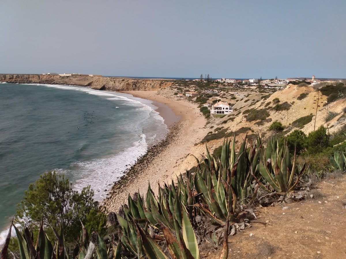 Ponta da Atalaia à Sagres en Algarve dans notre article Visiter l’Algarve au Portugal : Que faire en Algarve et voir en 2 semaines #Algarve #Portugal #Voyage #Europe #ItinéraireAlgarve 