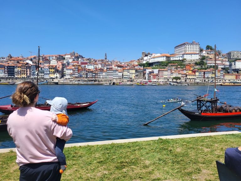 Voyager avec un bébé : conseils pour organiser un voyage avec un bébé de A à Z #VoyageBébé #VoyageFamille #VacancesBébé 