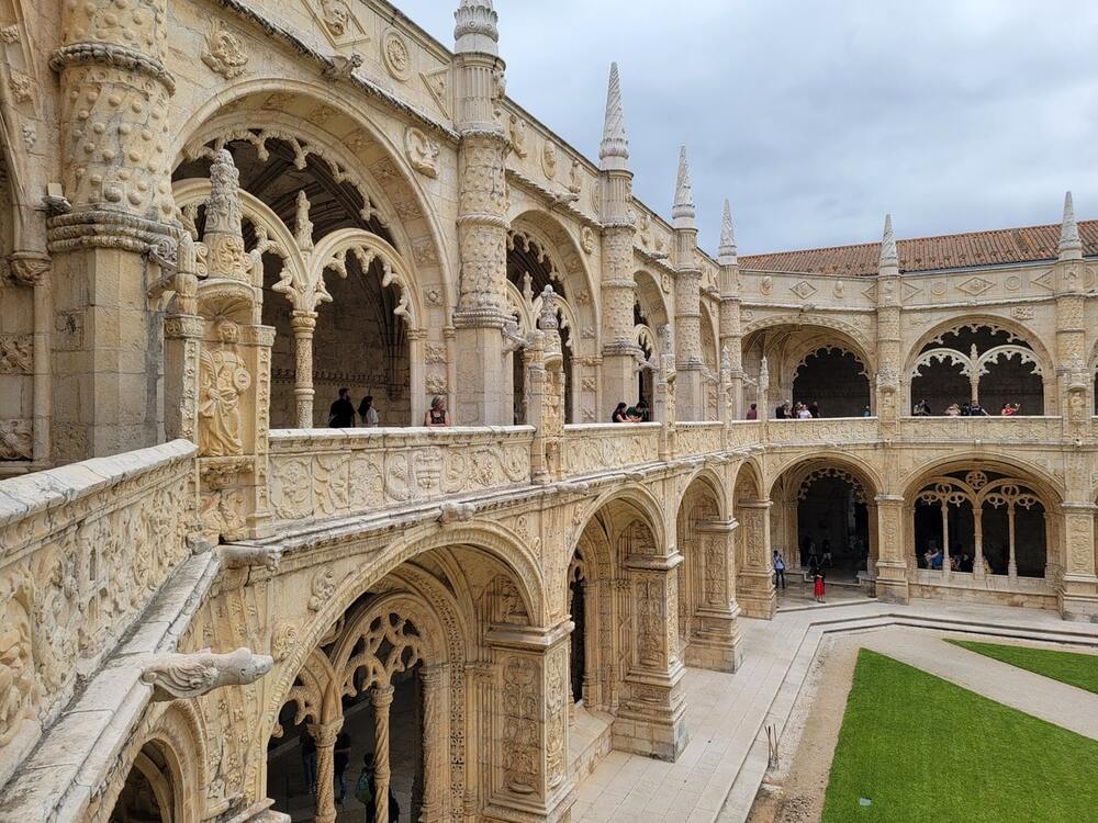 Monastère des Hiéronymites à Lisbonne dans notre article Visiter Lisbonne au Portugal : que faire et que voir à Lisbonne en 13 incontournables #Lisbonne #Portugal #Voyage #Europe 