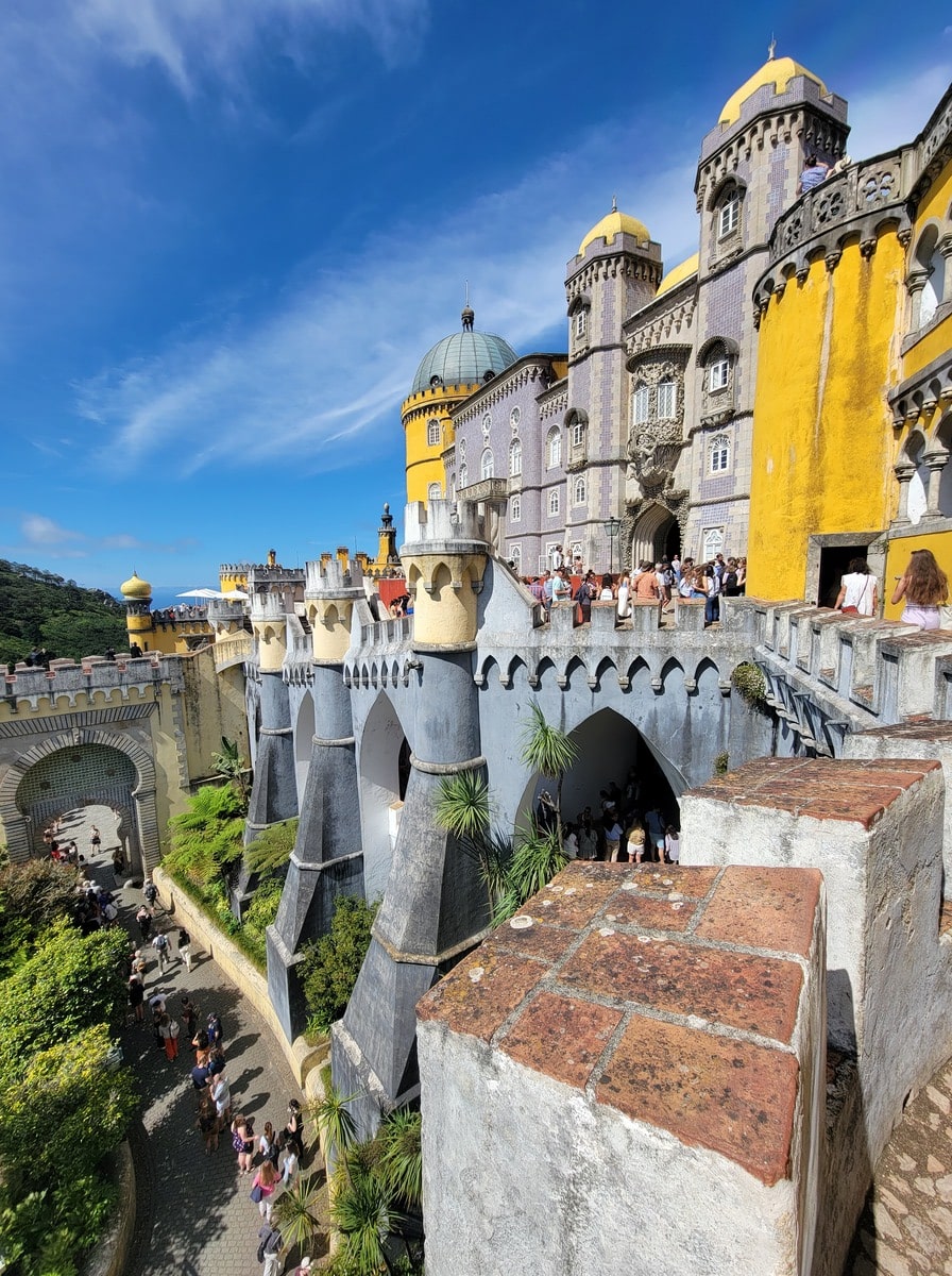 Palais Pena à Sintra dans notre article Visiter Lisbonne au Portugal : que faire et que voir à Lisbonne en 13 incontournables #Lisbonne #Portugal #Voyage #Europe 