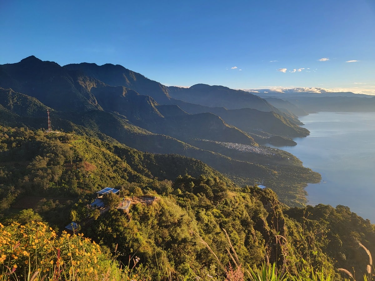 Montée sur l'Indian Nose Trail dans notre article Quoi faire au Lac Atitlan au Guatemala : mes 5 jours au Lago Atitlán #Atitlan #Guatemala #Amériquecentrale #LagoAtitlan 