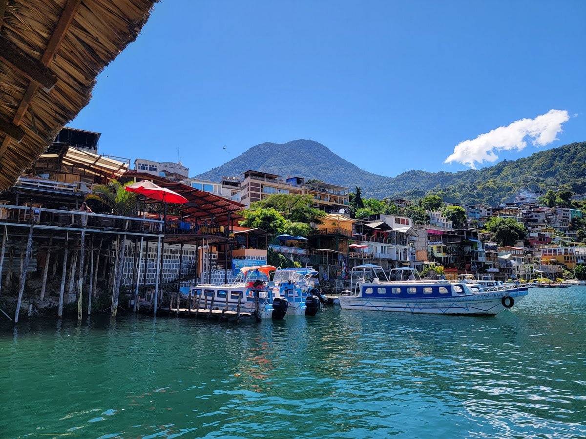 Restaurants à San Pedro de la Laguna dans notre article Quoi faire au Lac Atitlan au Guatemala : mes 5 jours au Lago Atitlán #Atitlan #Guatemala #Amériquecentrale #LagoAtitlan 