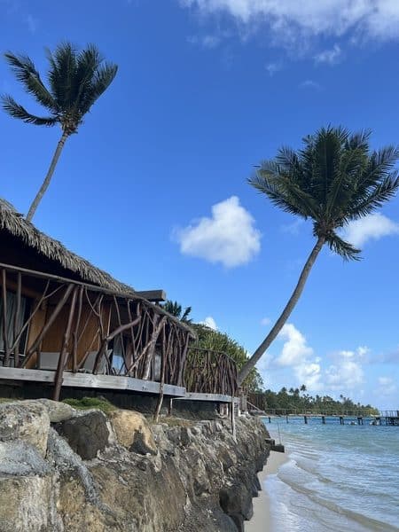 Hôtel Le Mahana à Huahine dans notre article Îles de Polynésie française : que faire à Huahine, Raiatea et Moorea hors des sentiers battus #Polynésiefrançaise #ÎlesPolynésie #Huahine #Raietea #Moorea 