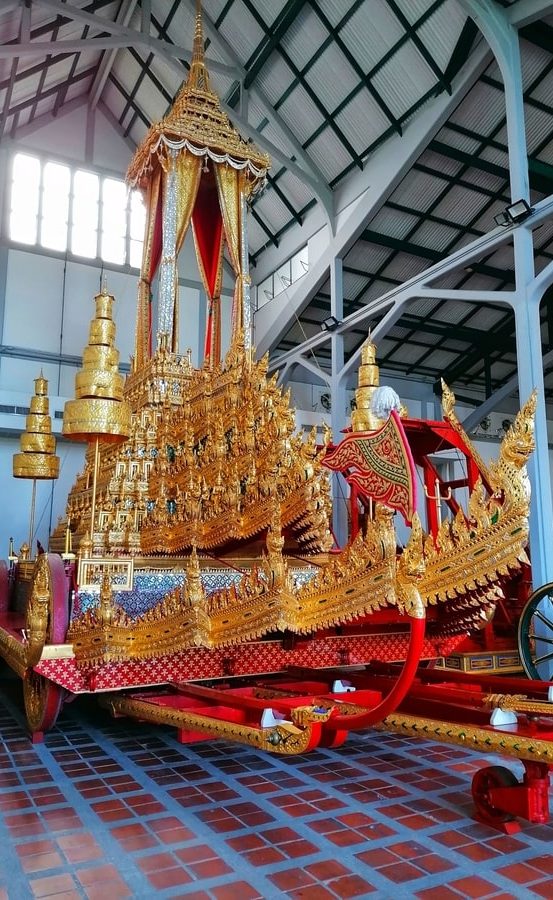 Véhicule royal au National Museum de Bangkok dans notre article Que faire à Bangkok et que voir : visiter Bangkok en Thaïlande en 12 incontournables #Bangkok #Thaïlande #Asie #AsieduSudEst#VisiterBangkok 