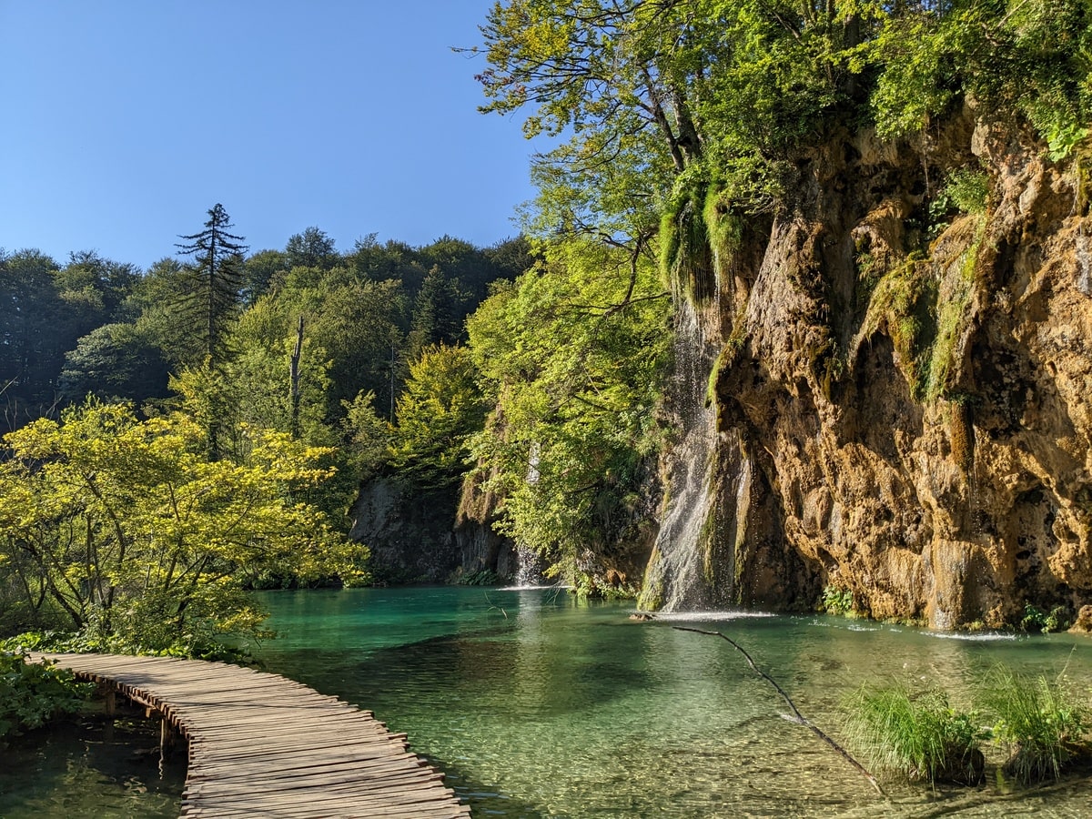 Parc national de Plitvice dans notre article Que voir et que faire en Croatie en 8 incontournables à visiter #Croatie #Europe #ActivitésCroatie #VisiterCroatie #Voyage