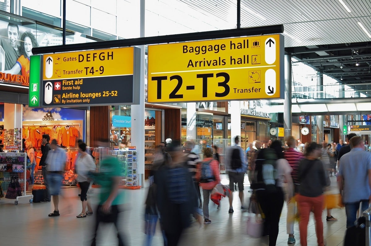 Bagage aéroport dans notre article La sécurité en voyage : 20 astuces pour voyager en toute sécurité #Voyage #Sécurité #Astuces #SécuritéEnVoyage