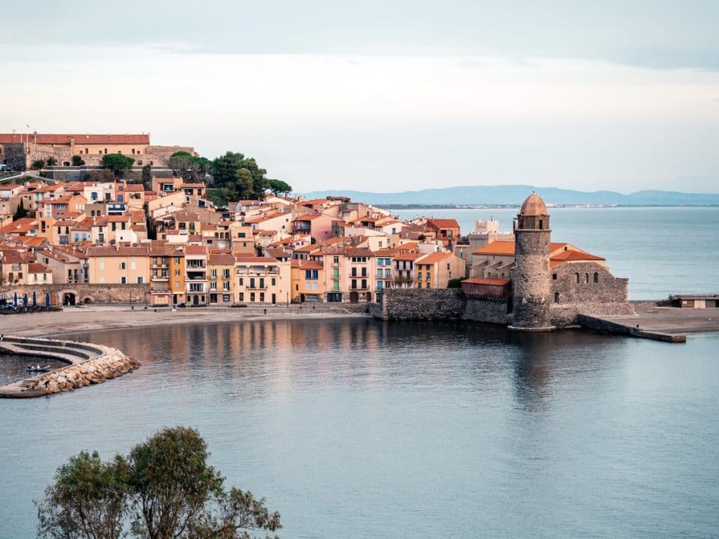 Collioure sur la Côte Vermeille en France dans notre article Visiter la Côte Vermeille en France : entre villages et randonnée pédestre #CôteVermeille #France #Randonnée #Europe #Voyage