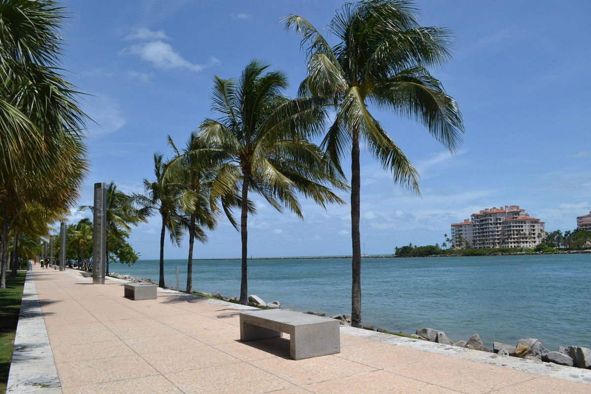 Miami Beach dans notre article Road trip sur la côte est des USA : itinéraire en boucle parmi les villes de l’est des États-Unis #CôteEstUSA  #EastCoast #USA #ÉtatsUnis #Roadtrip 