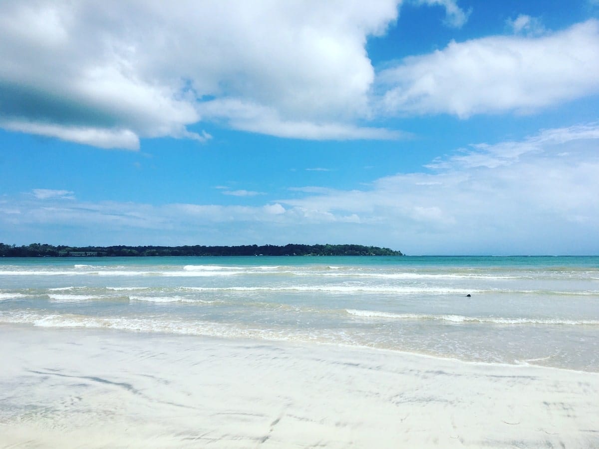 Playa El Istmito à Bocas del Toro dans notre article Visiter Bocas del Toro au Panama : 12 incontournables à faire sur les îles #BocasDelToro #Panama #VisiterPanama #Iles #AmeriqueCentrale