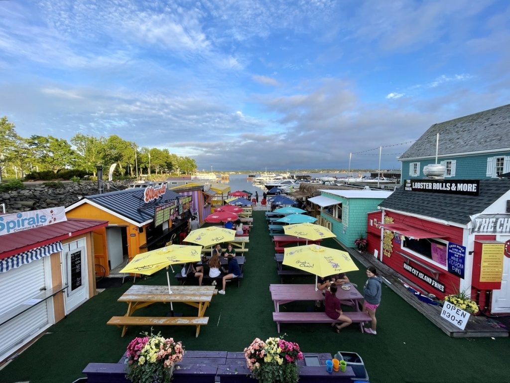Visiter Charlottetown dans notre article Quoi faire à l’Île-du-Prince-Édouard au Canada lors d’un séjour de 5 jours #ÎleDuPrinceÉdouard #Canada #VisterÎleDuPrinceÉdouard #Maritimes #ExplorerMaritimes