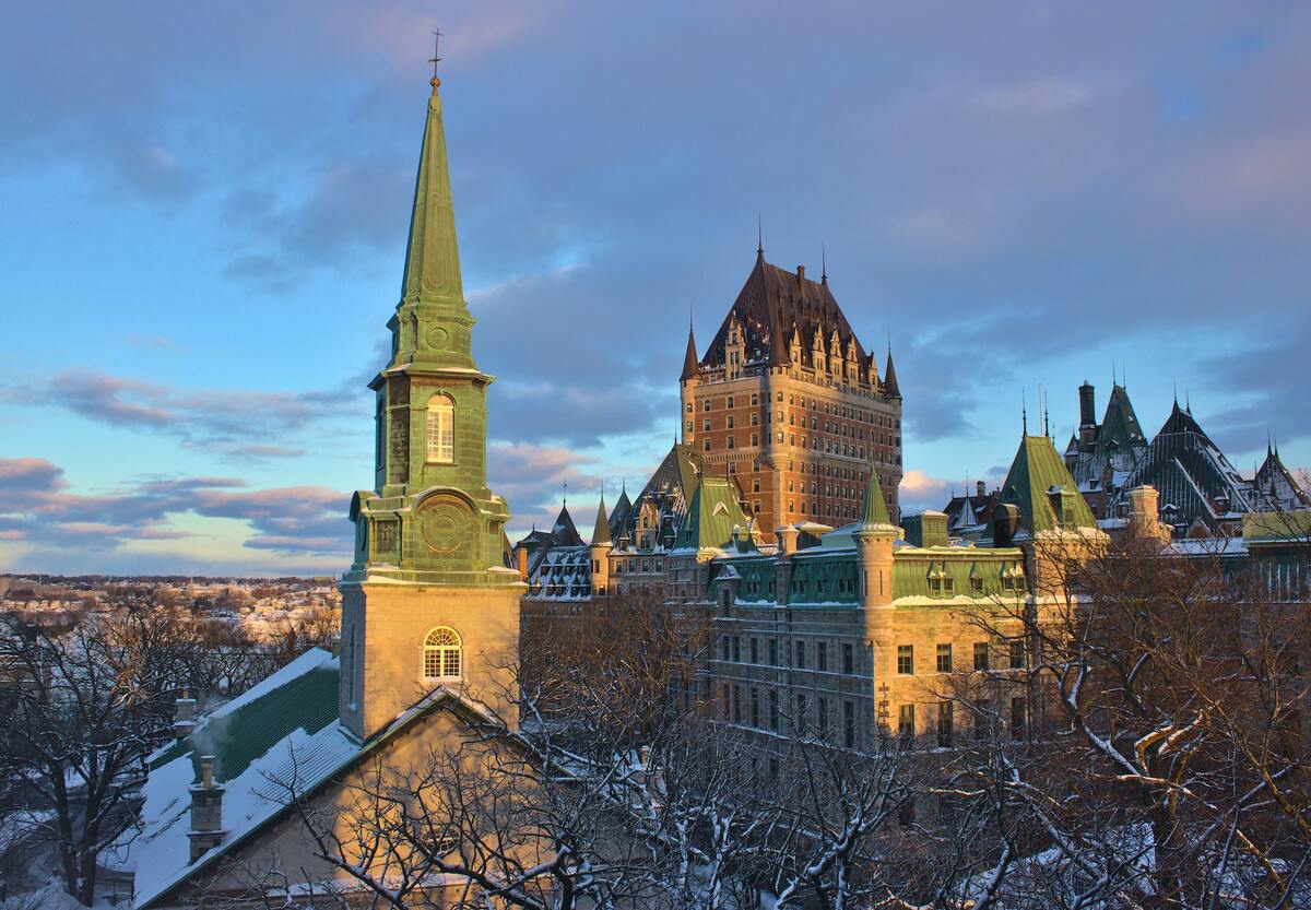 Cathédrale Sainte-Trinité dans notre article Quoi faire à Québec : visiter Québec à pied en 10 lieux à voir. #Québec #VilleQuébec #VieuxQuébec #QuebecCity #QC