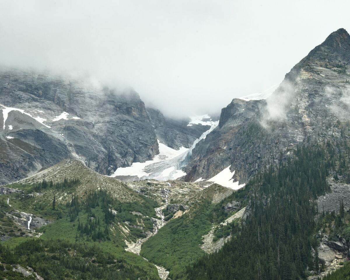 Montagnes du Parc National Des Glaciers dans notre article Randonnée au Canada : Les 10 parcs nationaux incontournables du Canada #Canada #ParcNational #Randonnée #ParcsCanada #NatureCanada