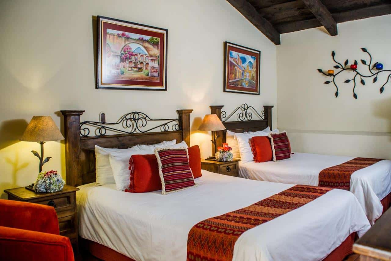 Hôtel à Antigua au Guatemala dans notre voyage en groupe entre femmes organisé entre Voyageuses du Québec au Guatemala #voyage #femme #voyageorganise #ameriquecentrale