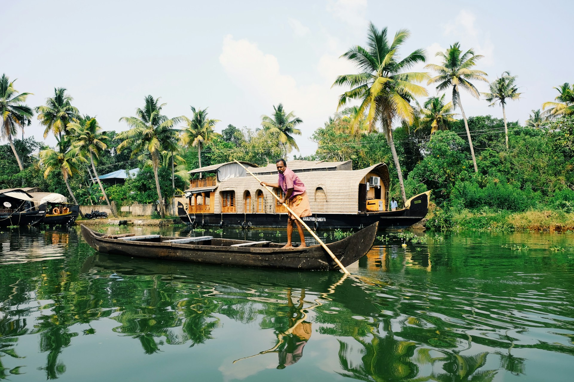 Backwater dans notre Voyage en petit groupe en Inde du Sud entre femmes #inde #indedusud #voyageentrefemmes #voyage #voyagedegroupe #voyageorganise #petitgroupe