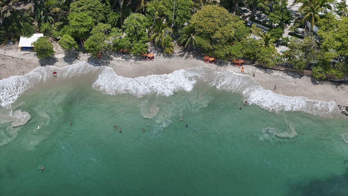 Magnifique plage de Punta Leona dans notre Voyage au Costa Rica entre femmes en groupe organisé #costarica #ameriquecentrale #voyage #voyageorganise #voyageentrefemmes