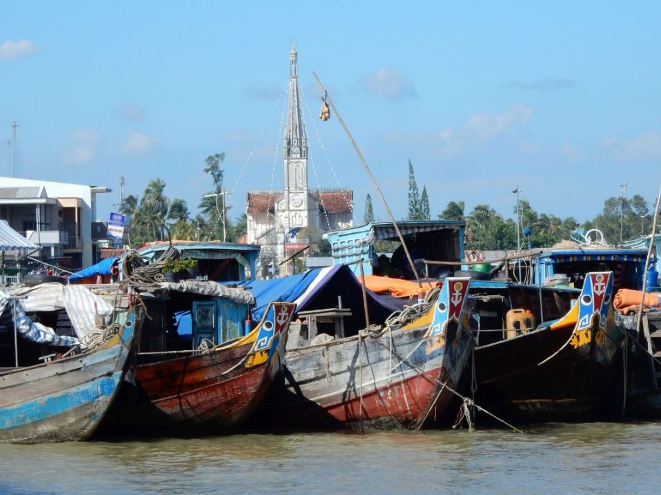 Cai Be dans le delta du Mékong dans notre Voyage organisé au Vietnam entre femmes | Grand circuit du Nord au Sud #vietnam #voyageentrefemmes #voyage #voyagedegroupe #voyageorganise