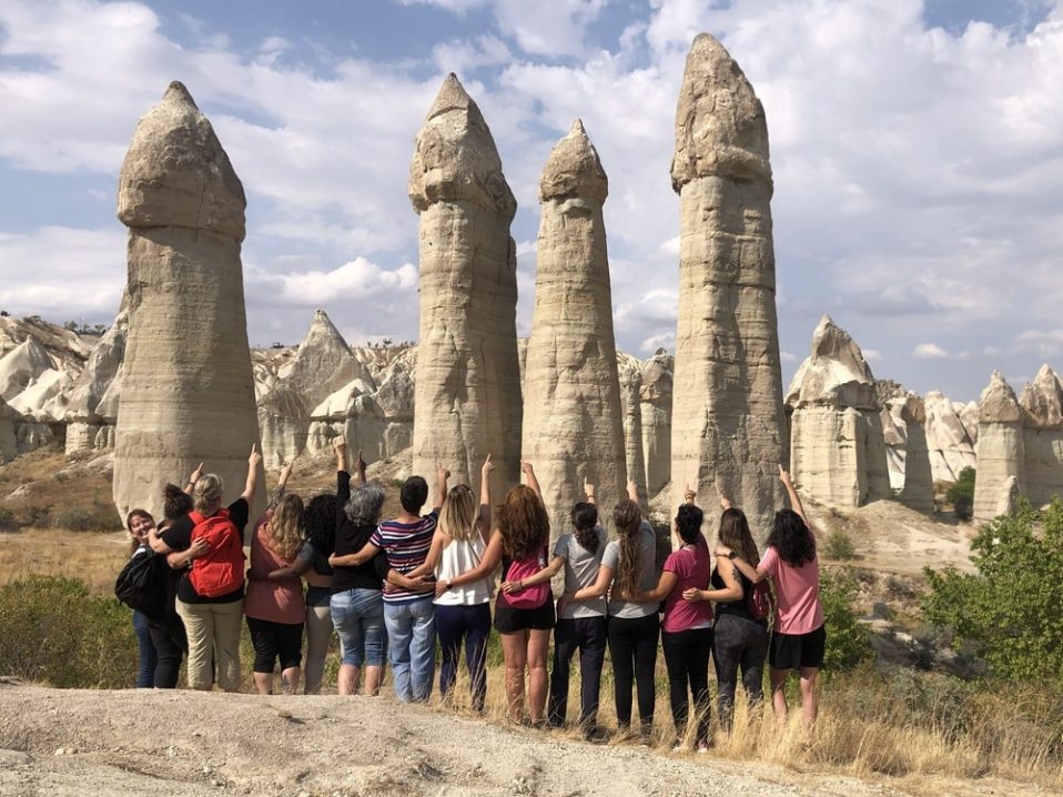 Vallée de l'amour en Cappadoce en Turquie dans notre voyage en groupe entre femmes organisé entre Voyageuses du Québec en Turquie #turquie #voyage #femme #voyageorganise #europe #asie