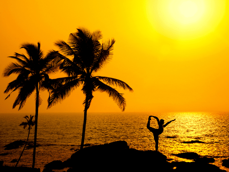 Couchers de soleil sur les plages de Goa, dans notre Voyage en Inde du sud organisé en petit groupe de femmes #Inde #Indedusud #voyageentrefemmes #voyage #voyagedegroupe #voyageorganise