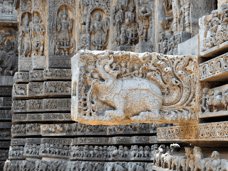 Temple de Helebid, dans notre Voyage en Inde du sud organisé en petit groupe de femmes #Inde #Indedusud #voyageentrefemmes #voyage #voyagedegroupe #voyageorganise